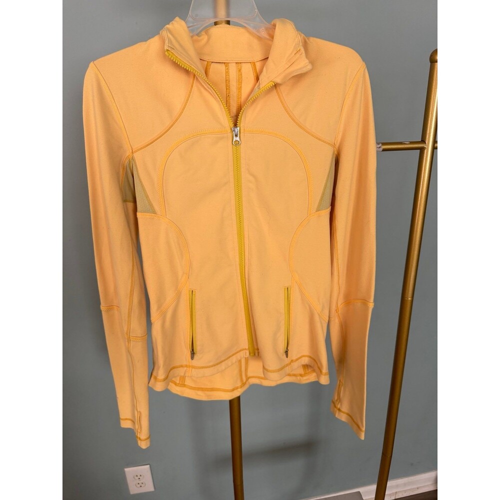 Lululemon define jacket size 8